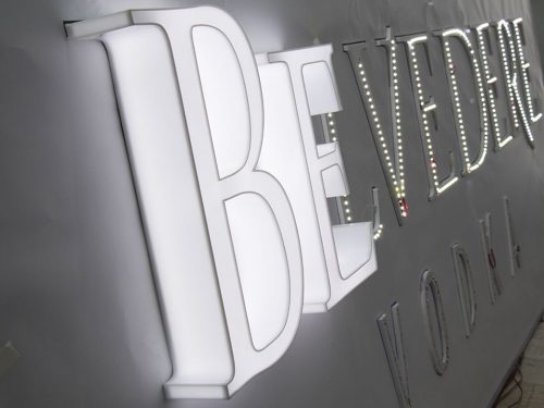 3D Svetleća slova Belvedere vodka
