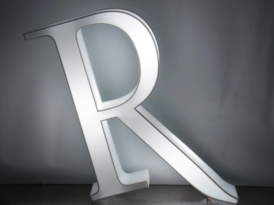Svetleća 3D slova od pleksiglasa za svetleće reklame